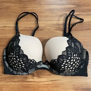 Victoria’s Secret Very Sexy Push Up Bra